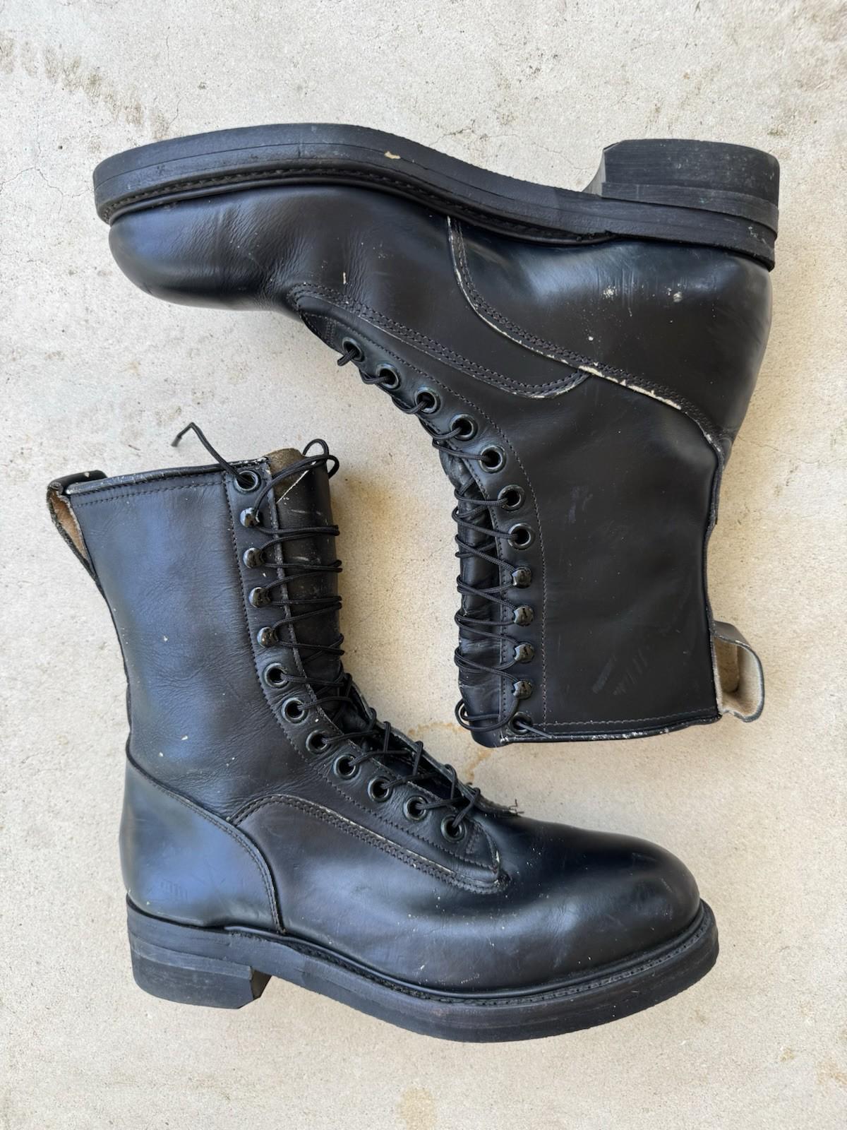 Vintage 1974 US Army Combat Boots: Black Leather, Size 8.5R  display picture 1
