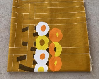 1970s House N Home Floral Fabric, MOD Flower Power Pillow Yellow MCM: 49x65"