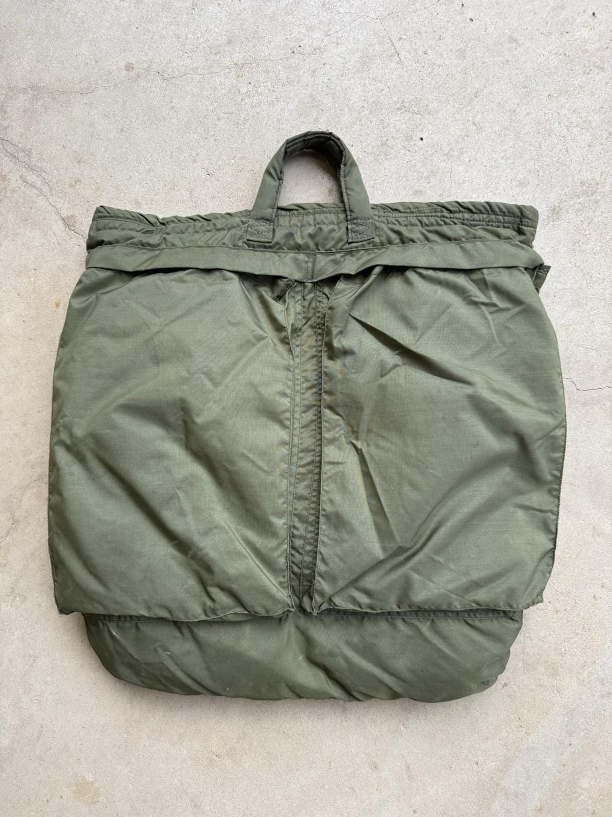ヴィンテージ生地 70s US.Army Vietnam poncho ② Vietnam War US 1970 dated Poncho Liner No Tears Or Repairs