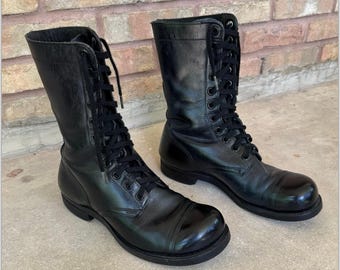 NOS 1972 US Army Black Leather Combat Boots: Vietnam War Era 