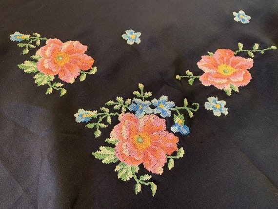 Embroidered Floral Piano Shawl Hand Knotted Fring… - image 7