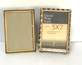 Vintage     Gold Ornate      5" X 7"     Photo Frame with Glass