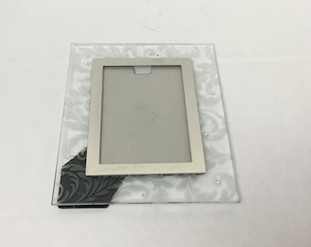 Vintage Frosted Glass Photo Frame: 4x6 Standing Picture Frame