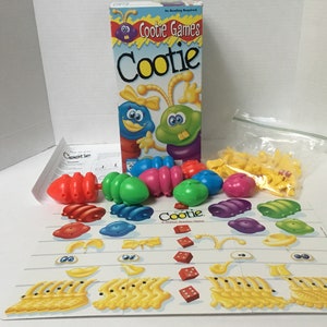 Vintage Games. Cootie/Shakin Scrabble/Chinese Checkers image 9