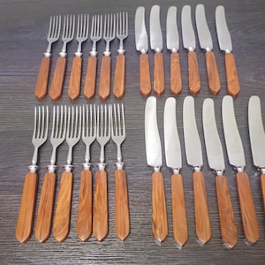 24-piece Bakelite / Catalin cutlery by Eichenlaub Solingen from the 1930s