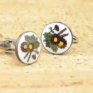 Cufflinks made with an antique enamel piece.Stainless steel leg.Men or women accessories- Japanese