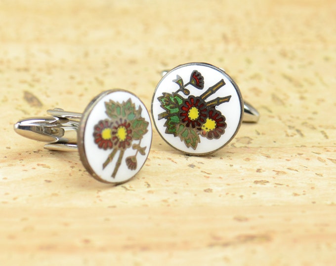 Cufflinks made with an antique enamel piece.Stainless steel leg.Men or women accessories- Japanese