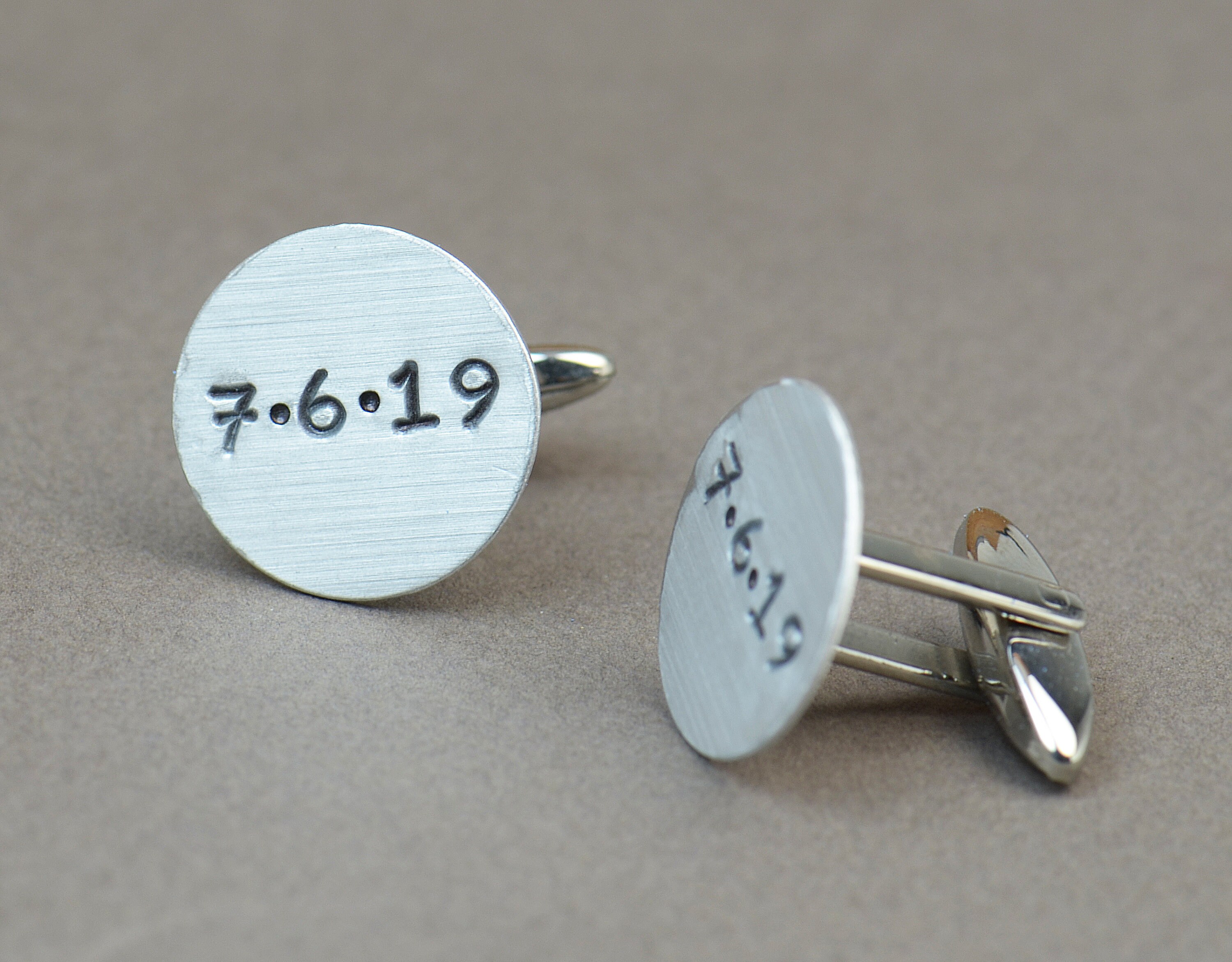Aluminium Or Cooper Date Initials Personalized Stainless Steel Cufflinks Custom Cufflinks Letter Cufflinks Steampunk Cuff Links