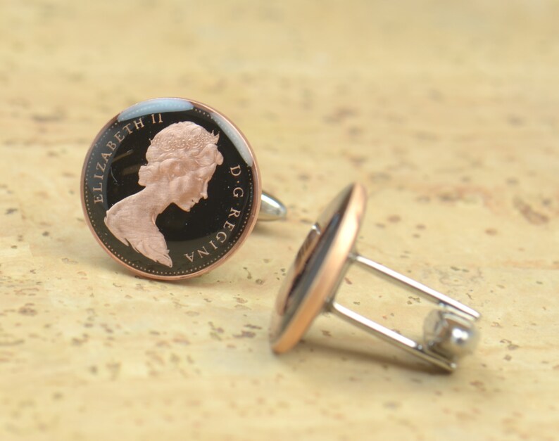 Coin Penny Painted Cufflinks United Kingdom.Great Britain.Queen Elizabeth