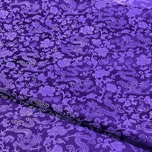 Tessuto broccato largo, tessuto broccato di colore viola con motivo a drago, tessuto per abiti cosplay