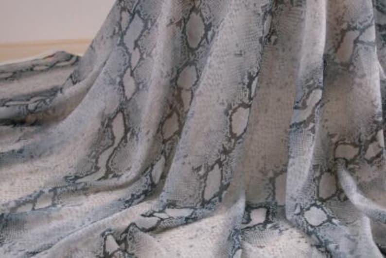 thin fabric printed chiffon fabric with serpentine pattern-yel 1.45 m wide57 Light grey color chiffon fabric