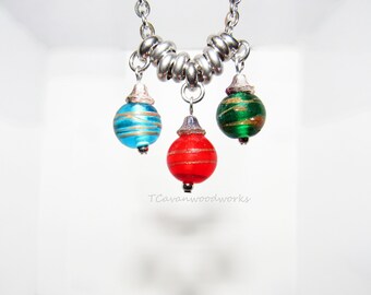 Christmas Glass Ball necklace Ornament necklace Christmas baubles jewelry Holiday necklace stainless chain bulb ornament red green gold