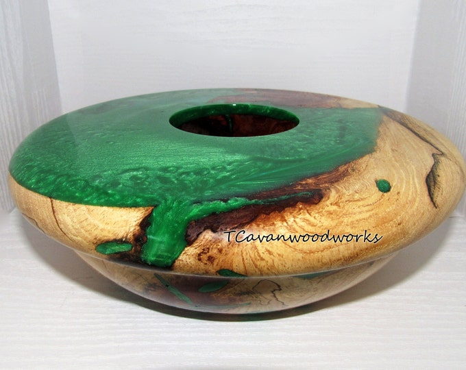 Emerald Green Resin Inlaid Wood Bowl Sculpture Epoxy Resin Art Bowls