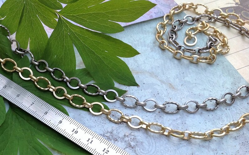Twisted and square wire round link chain-11 x 7.5m decorative elegant Quality-Nickle Free-great for jewelry-mixed media-steampunk-KR860