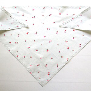 TRIANGULAR Strawberry Bandana, Pink Dots, Heat Wave, Single Layer of ...