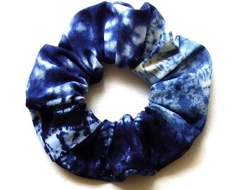 Hair Scrunchies, Blue Tie Dye Look Cotton Print Fabric, Medium Size, Spring and Summer, Handmade Hair Accessories