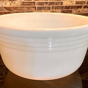Vintage Pyrex Opal Milk glass ribbed Mixing Bowl