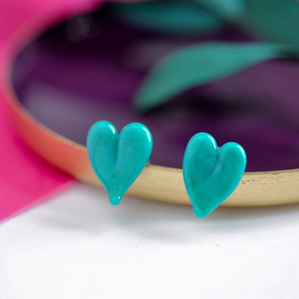 Boucles coeur verte en verre de Murano, puce en forme de coeur en acier inoxydable