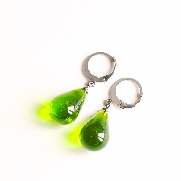 Boucles d'oreilles gouttes en verre de Murano vert et acier inoxydable