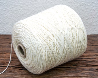 Milk white 100% New Zealand Aran wool yarn 100g/136m. for knitting slippers, cardigans, tufting, rug making, crochet, felting, home decor
