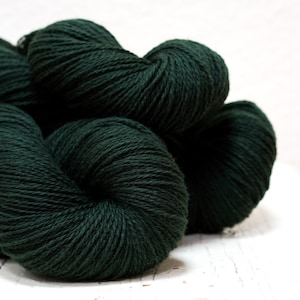 Dark Green New Zealand Wool Yarn, Fingering Weight, 500g