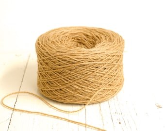 Hellbraunes Garn aus Neuseelandwolle – Fingering Weight, 100g