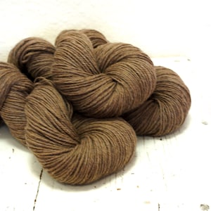 Teddy brown 60% wool and PO blend yarn, 100g/3,5oz. soft sport type yarn suitable for children&#39;s, women&#39;s clothing knitting, crochet thread
