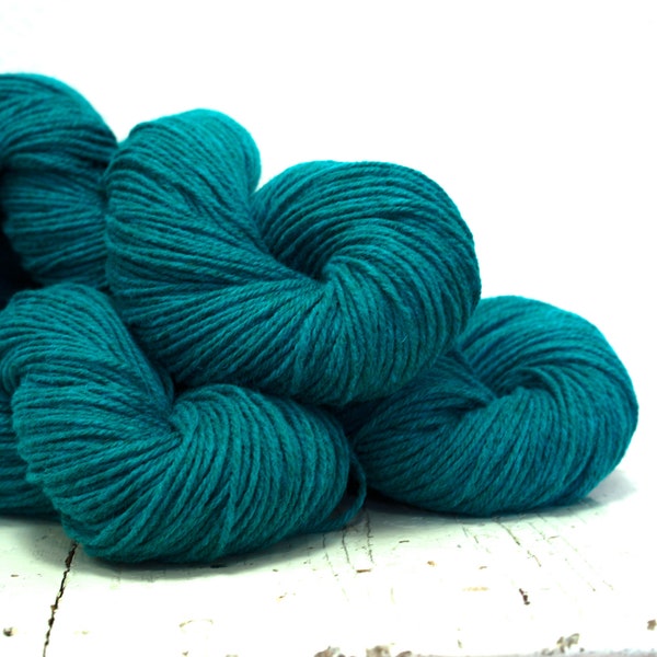 Turquoise 60% wool and PO blend yarn, 100g/3,5oz. soft sport type yarn suitable for children's, women's clothing knitting, crochet thread