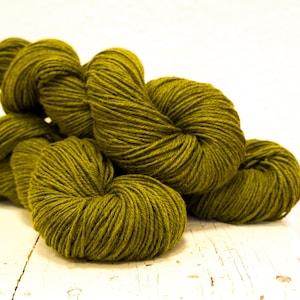 Filato misto lana e PO 60% verde muschio, 100 g/3,5 oz. Filato morbido tipo sport adatto per lavori a maglia per bambini e donne, filo per uncinetto