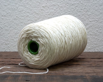 Milk White New Zealand Wool Yarn: DK Light Worsted, 900g Cone