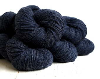 Fil de laine bleu denim 500 g/17,50 oz - Laine de Nouvelle-Zélande pour carreaux au crochet, couverture à tisser, poncho à tricoter, vêtements pour hommes ou femmes