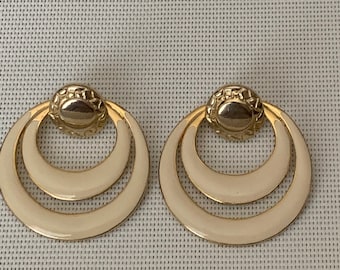 Vintage TAT Signed Reversible Gold Tone Beige Enamel Circle Hoop Earrings