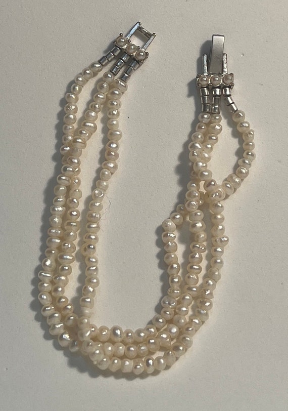 LC Signed Vintage GENUINE Pearls Multi Strand Brac