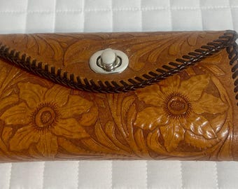 Vintage Leather Tooled Trifold Wallet Flower Motif Design
