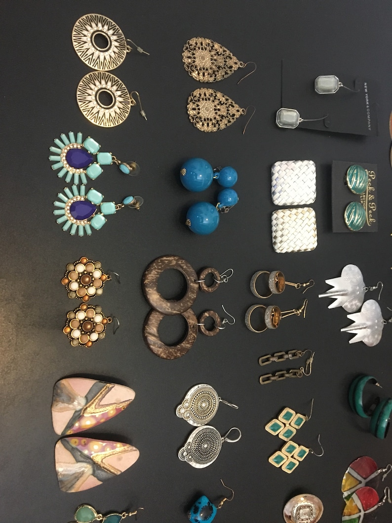 Vntage Earrings LOT Huge Variety 32 Pairs Total 4.28.1