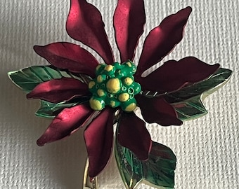 Goldtone Flower Enamel POINSETTIA Holiday Brooch Pin