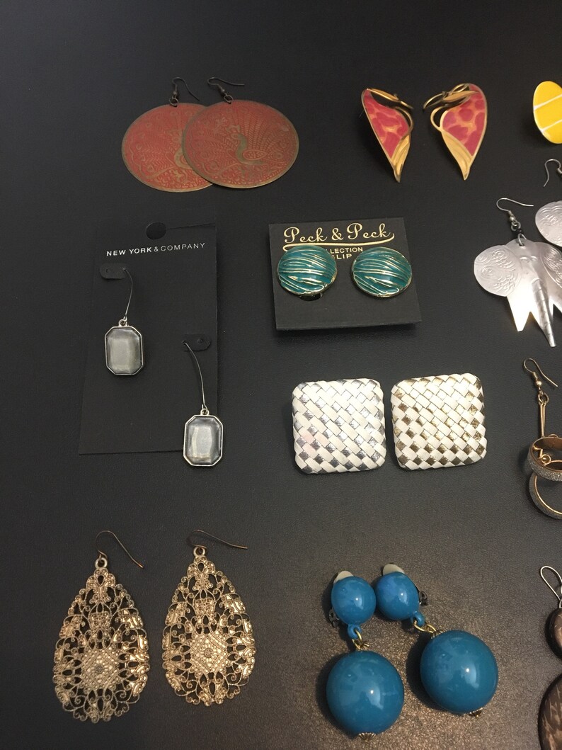 Vntage Earrings LOT Huge Variety 32 Pairs Total 4.28.1