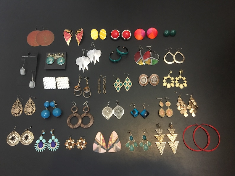 Vntage Earrings LOT Huge Variety 32 Pairs Total 4.28.1