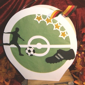 Anleitung / Bastelset in 2 Größen (altersgerecht) FUSSBALL *****für PROFI-Bastler