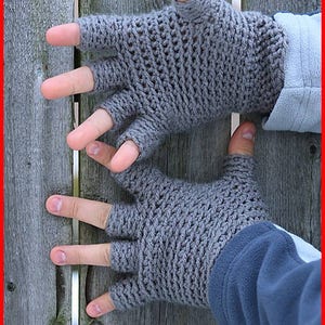 DIGITAL DOWNLOAD: PDF Crochet Pattern for the Freestyle Fingerless Gloves image 2