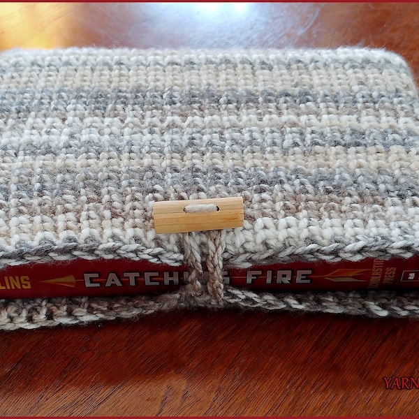 DIGITAL DOWNLOAD: PDF Written Crochet Pattern for the Book Sleeve