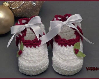 DIGITAL DOWNLOAD: PDF Crochet Pattern for the Holly Days Baby Booties