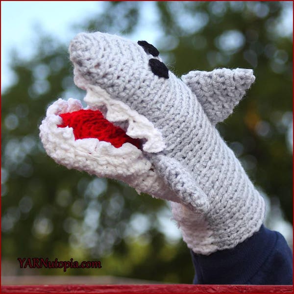 DIGITAL DOWNLOAD: PDF Crochet Pattern for the Great White Shark Hand Puppet