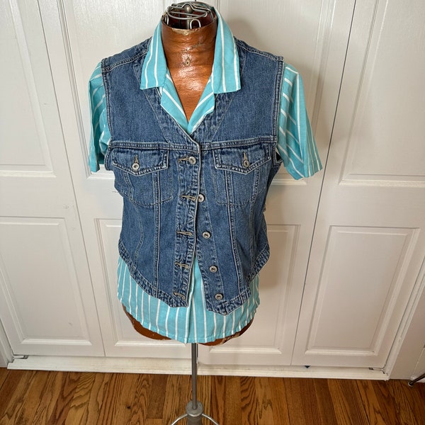 Women's Denim Vest Button Front Sleeveless Jean Shirt Top Size Medium Vintage USA Classic