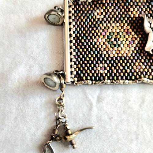 Beaded Bracelet - Brown & shops Silver w/ Center Flowers