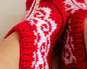 Pantuflas de Punto Fair Isle Rojas y Blancas -sin Costura - Instrucciones para Tejer Patrón PDF - en Idioma Inglés