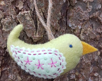 Felt hanging bird - Little Hettie Bird