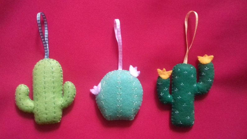 Cactus Hanging, felt decoration image 1