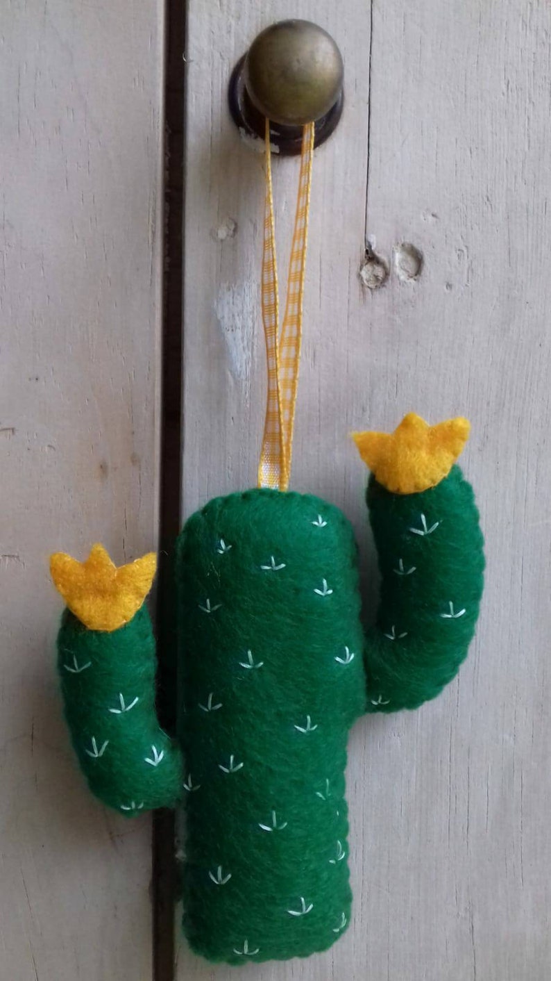 Cactus Hanging, felt decoration image 2