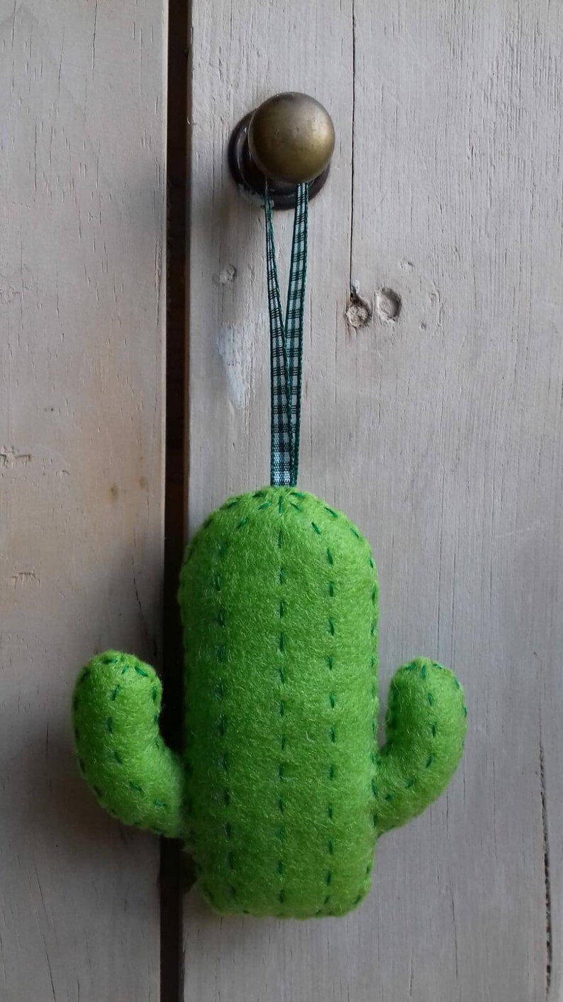 Cactus Hanging, felt decoration image 4